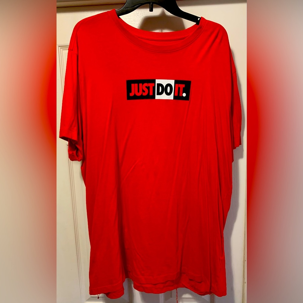 Nike Sportswear Just do it  Shirt